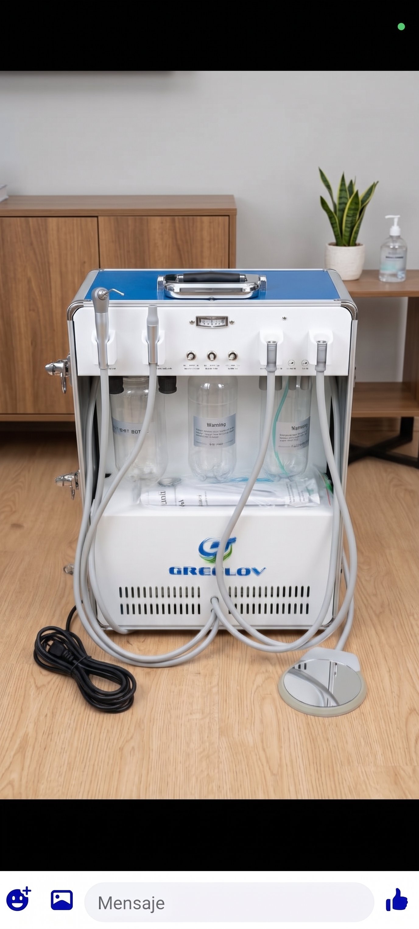 Electrocardiógrafo portátil utilizado por MEDISERV SPA en atención a domicilio